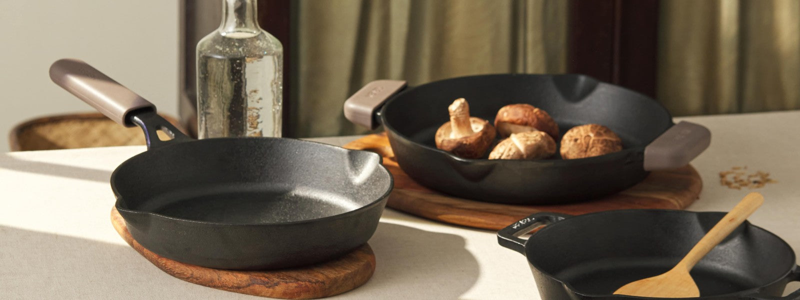 Cast Iron Frying Pans: Benefits, Uses & Maintenance Tips in India | Pots and Pans India