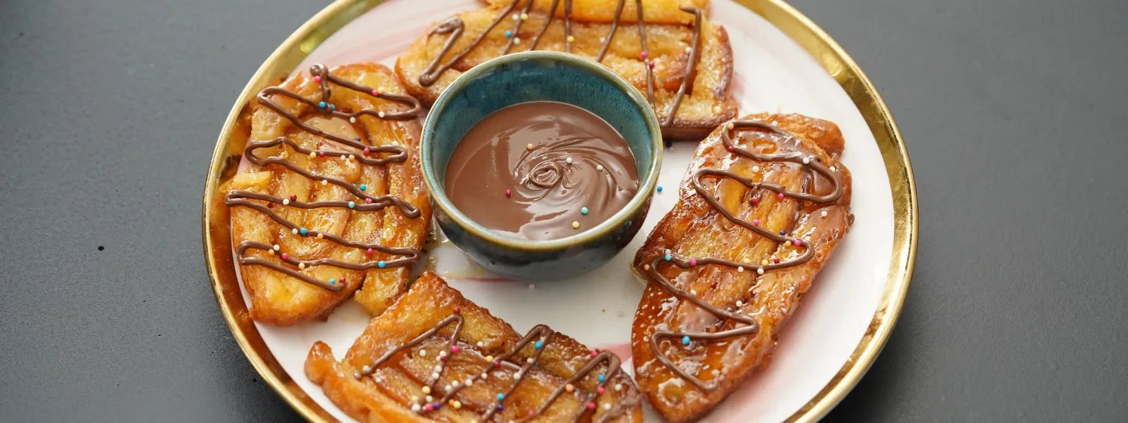 Caramelized Bread Swirl: Where Crunch Meets Caramel