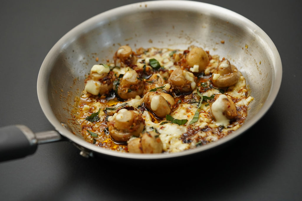 Chilli Cheese Mushroom: Spicy, Cheesy, and Irresistibly Mushy – A Quick Indo-Chinese Delight