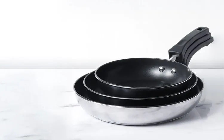 The Best Pan Shape for Indian-Style Bhuna & Gravy Dishes: A Complete Guide