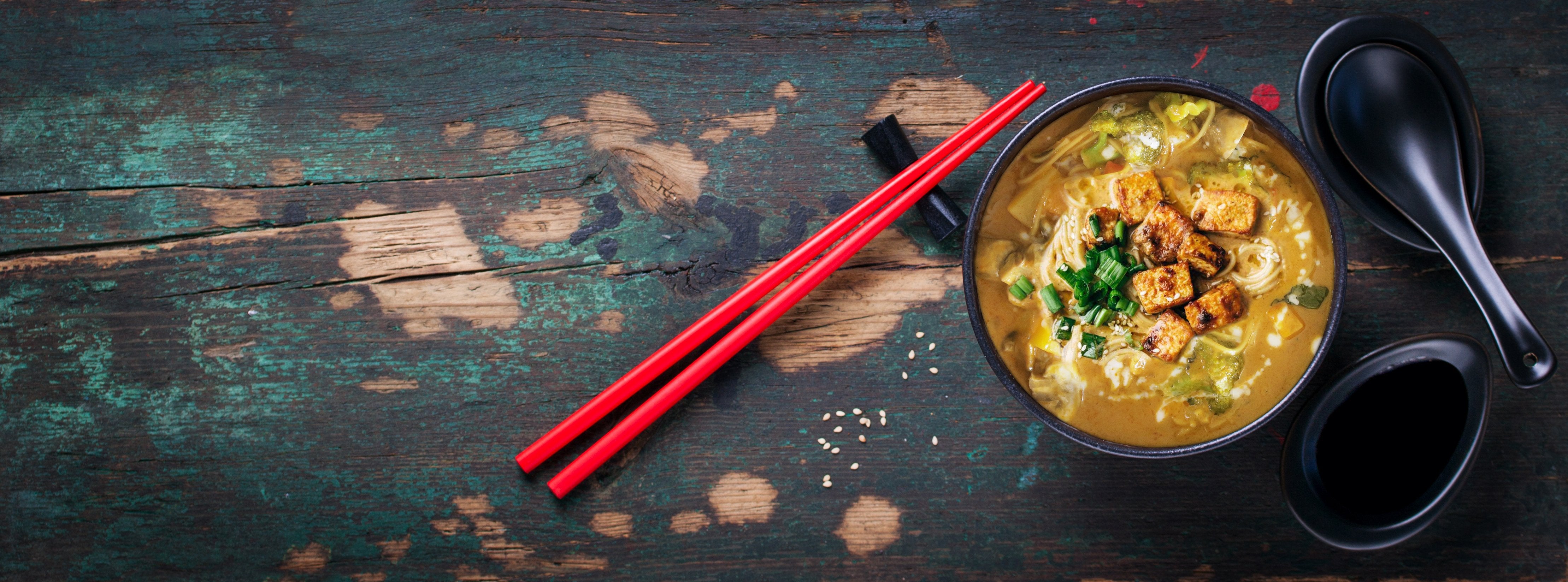 Homemade Thai Curry Noodle Bowl - PotsandPans India