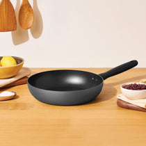 Meyer Bauhaus 2 pcs set ( Nonstick Casserole With Lid, 5 Litre, 24Cm + Non Stick Frypan 26Cm ), Grey
