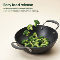 MEYER AEROCAST  Light weight Cast Iron 24cm Kadai with Lid