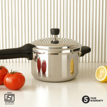 MEYER Presta 5.5L Tri-ply with Outer Lid Pressure Cooker