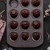 Meyer Bakemaster 2-Piece Bakeware Set - 12 Cup Mini Muffin Pan + 23cm/9" Square Springform Pan - Pots and Pans
