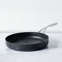 Circulon 2-Piece Set - Round Grill Pan 28cm + Curved Roti Tawa, 26cm - Pots and Pans