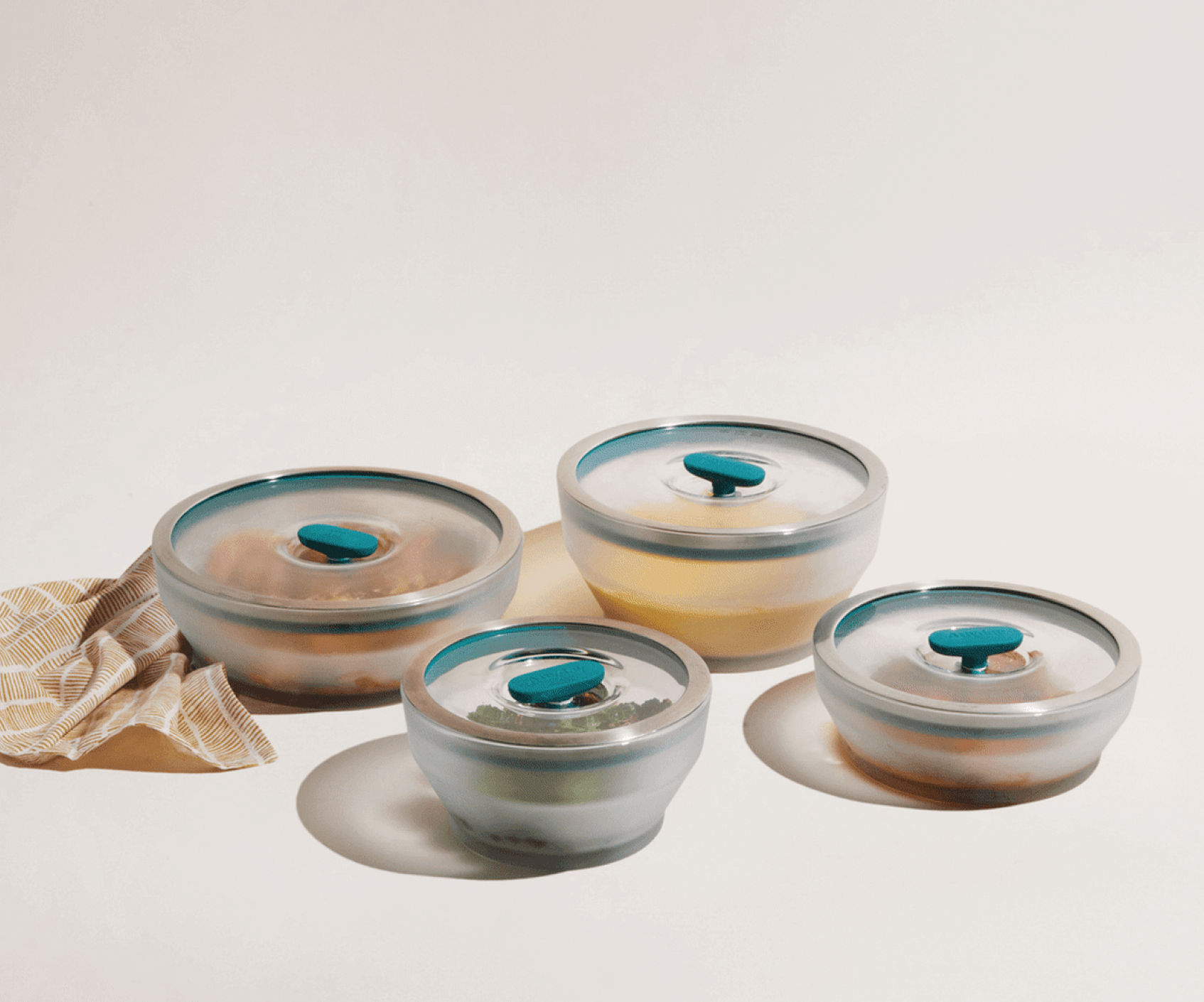 Microwave safe frosted borosilicate bowl set of 4 Anyday dishes with lids , 1 Large Deep Dish, 1 Medium Deep Dish, 1 Large Shallow Dish and 1 Medium Shallow Dish