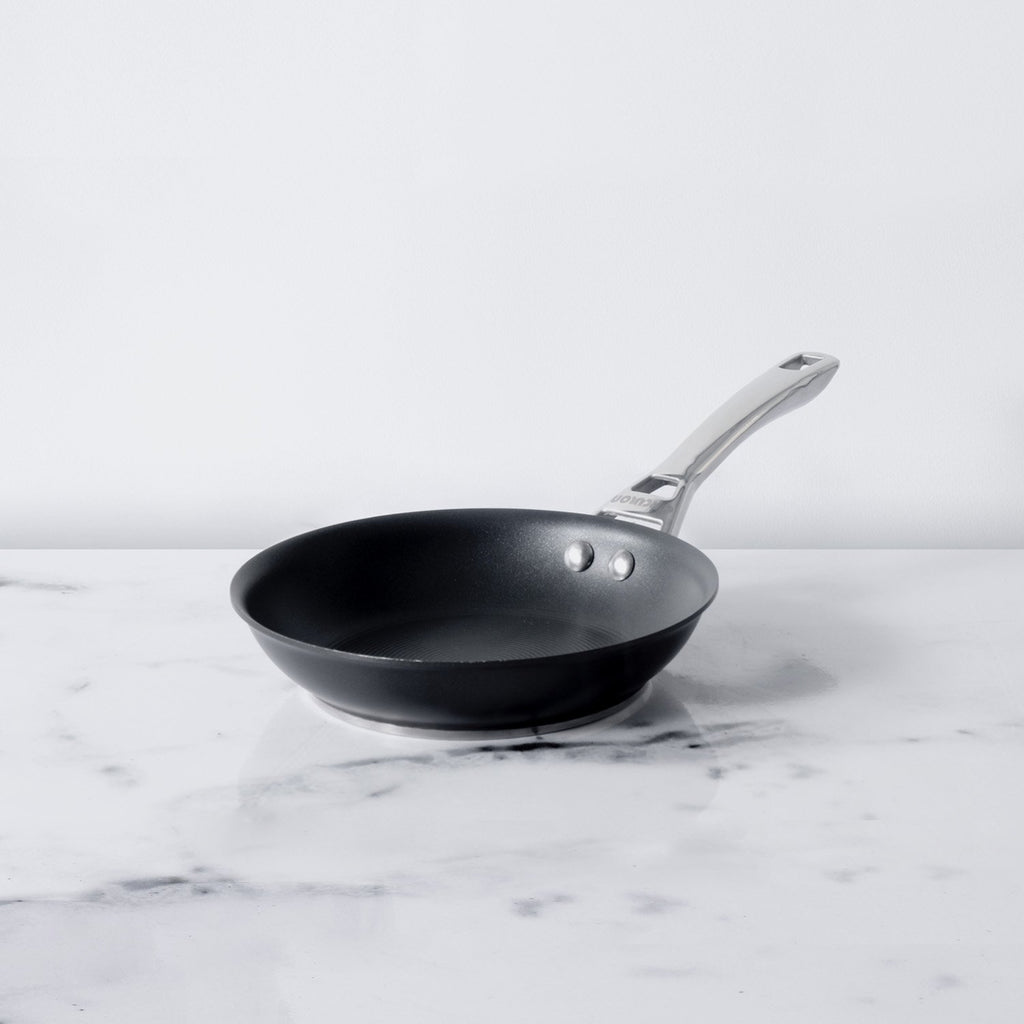Circulon Infinite Non-Stick + Hard Anodized Skillet 20cm, Grey (Gas & Induction Compatible) - Pots and Pans