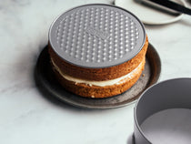 Meyer Bakemaster 2-Piece Bakeware Set - 20cm/8" Loose Base Cake Tin + Mini Oven Roaster - Pots and Pans