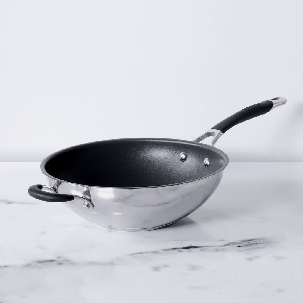Circulon Momentum 27cm Non-Stick Stirfry/Wok with Helper Handle - Pots and Pans