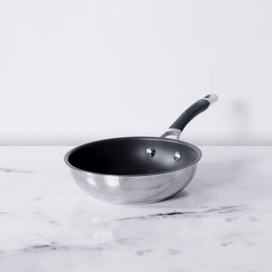 Circulon Momentum 22cm Non-Stick Frypan/Skillet - Pots and Pans