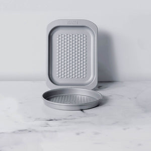 Meyer Bakemaster 2-Piece Bakeware Set - Cookie Tray + Pie Tin - Pots and Pans