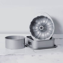 Meyer Bakemaster 3-Piece Bakeware Set - 23cm Square Springform + Fluted Mould + 20cm Loose Base Cake tin - Pots and Pans